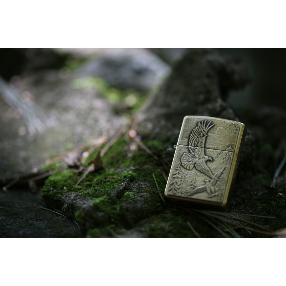20854_Z-LI-Lighter_SoaringEagleEmblem_20140917_BX7O8014