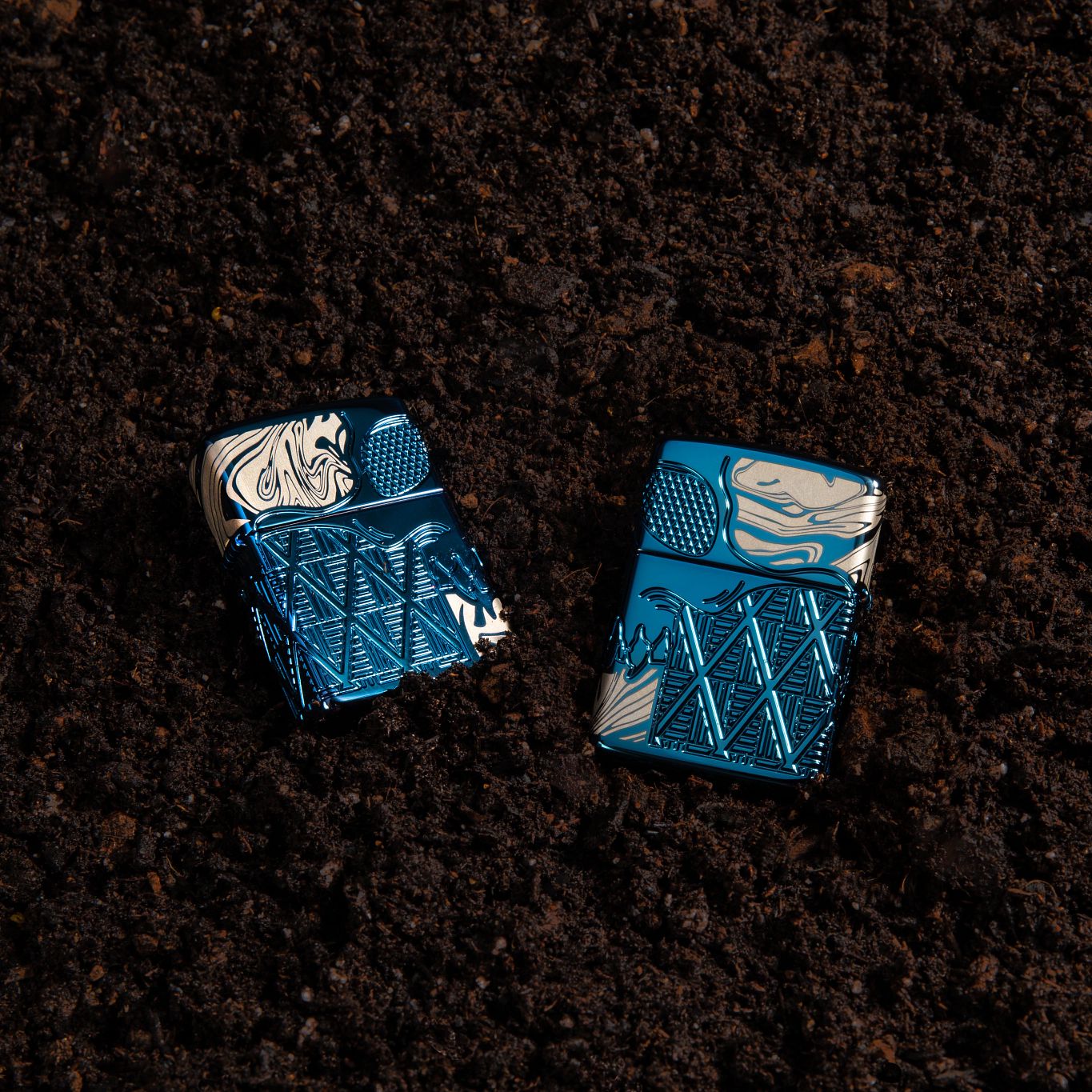 Armor High Polish Blue Skull Design Pocket Lighter